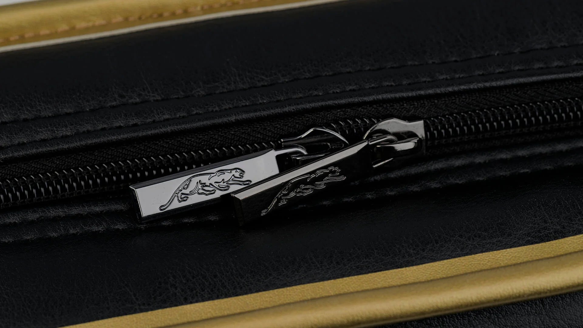 Predator Roadline 30th Anniversary Black/Gold Soft Cue Case - 4 Butts x 8 Shafts