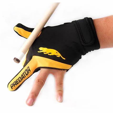 Predator Glove Yellow/Black Right Hand XL (Image is Opposite)